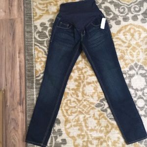 Old Navy Maternity jeans size 2